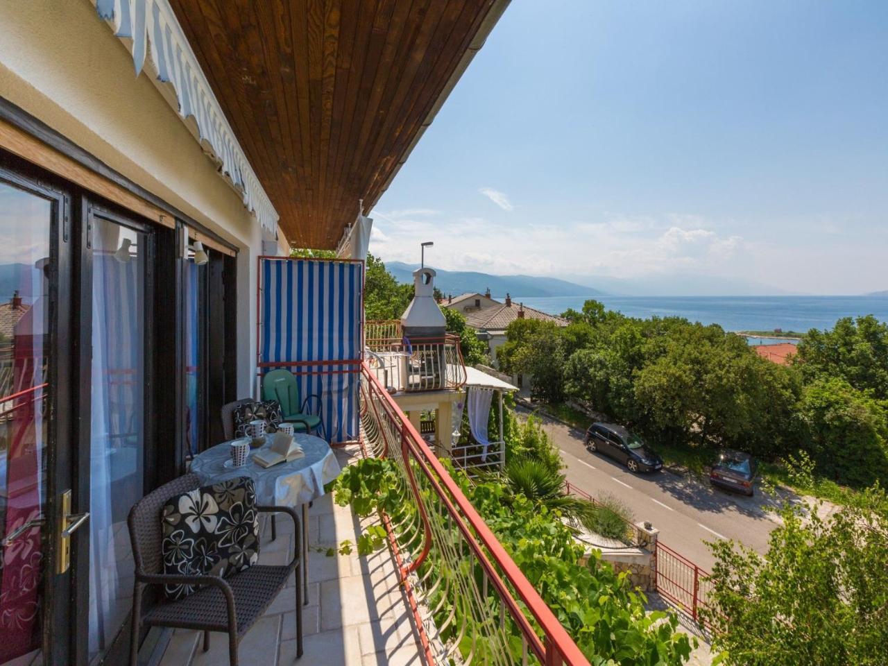 Apartments Susanne Нови Винодолски Екстериор снимка